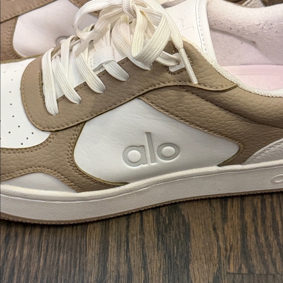 ALO Yoga White and Tan Sneakers - Picture 3 of 7